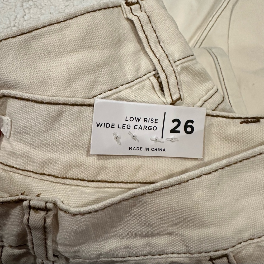 NWT pacsun low rise wide leg cargo pants size 26 - Picture 3 of 5